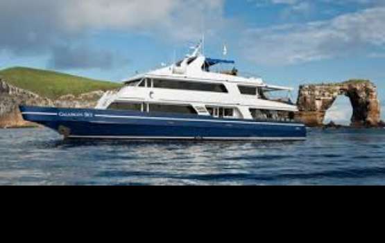 GALÁPAGOS - Live Aboard GALÁPAGOS SKY